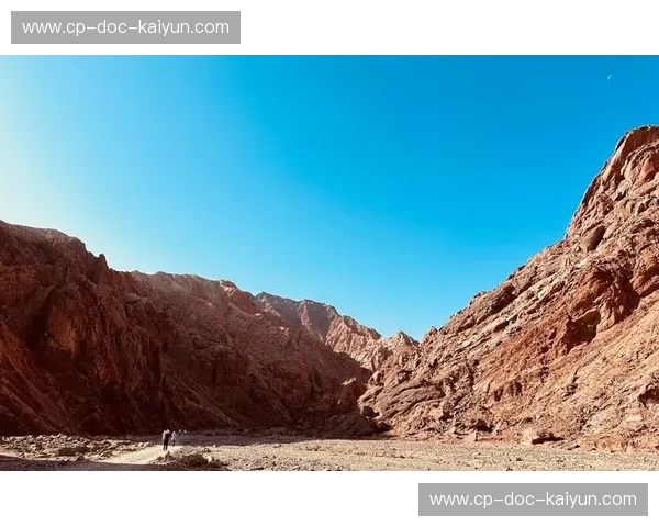 红土之巅的跨时空对望：当“红土之王”遇到“红土之神”